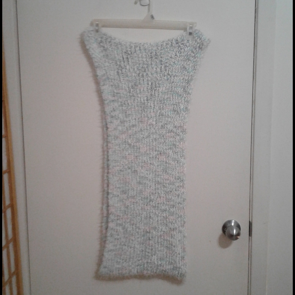 2 Infinity scarves